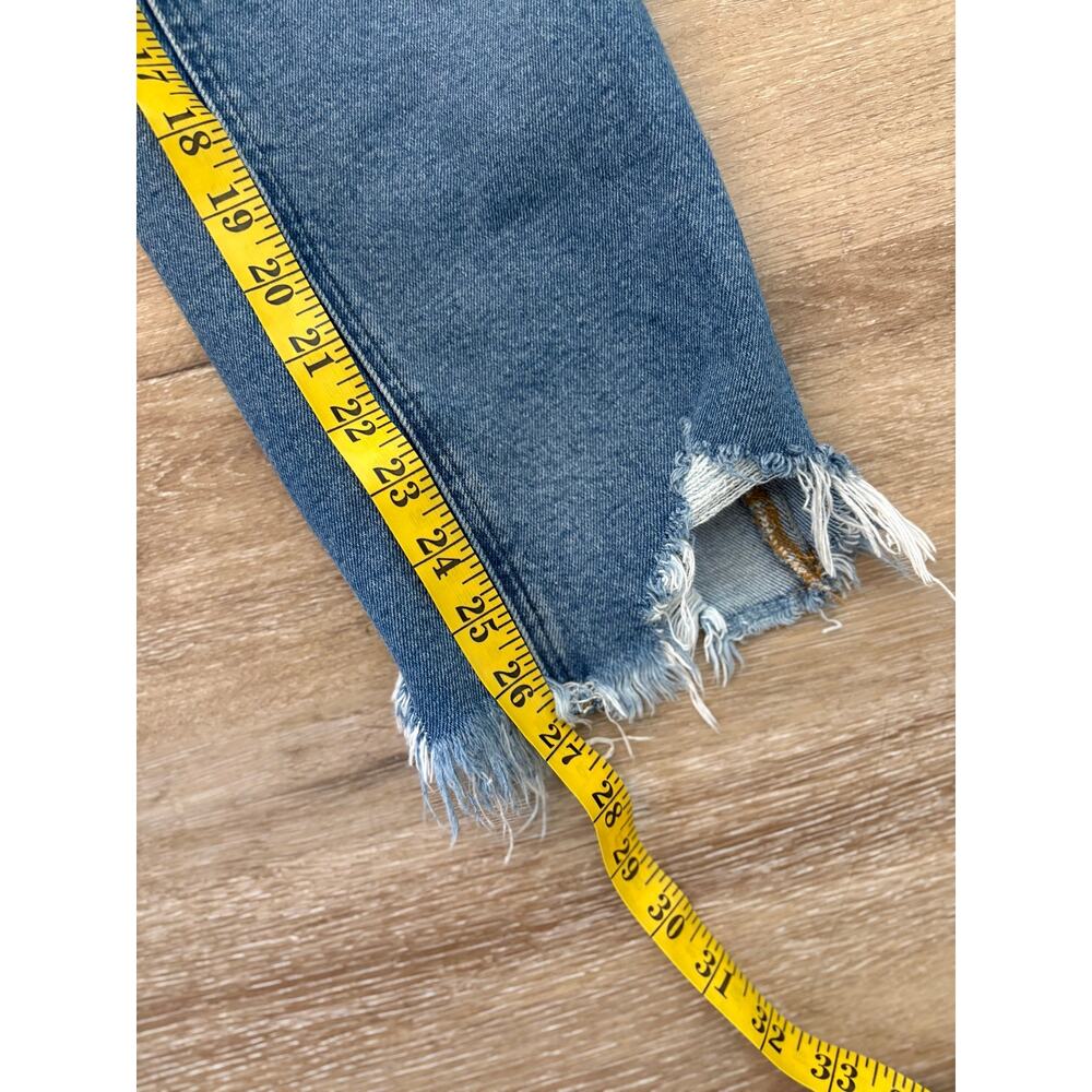 Good American Jeans - Picture 6 of 8